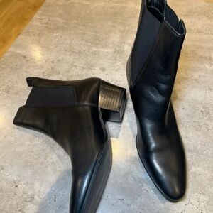 Zara Sleek Black Leather Heeled Boots